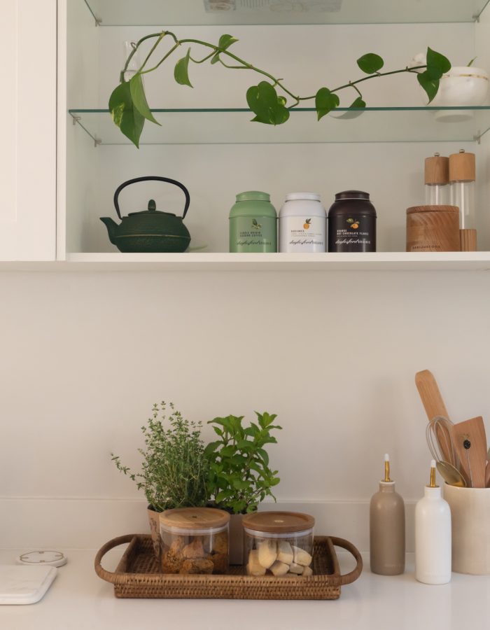 bliss-seaside-apartment-kitchen-details